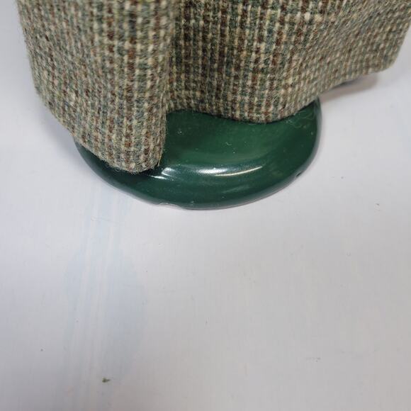 Vintage Byers Choice 1988 Caroler Woman, Tweed Skirt Red Shawl, Muff - Picture 5 of 5